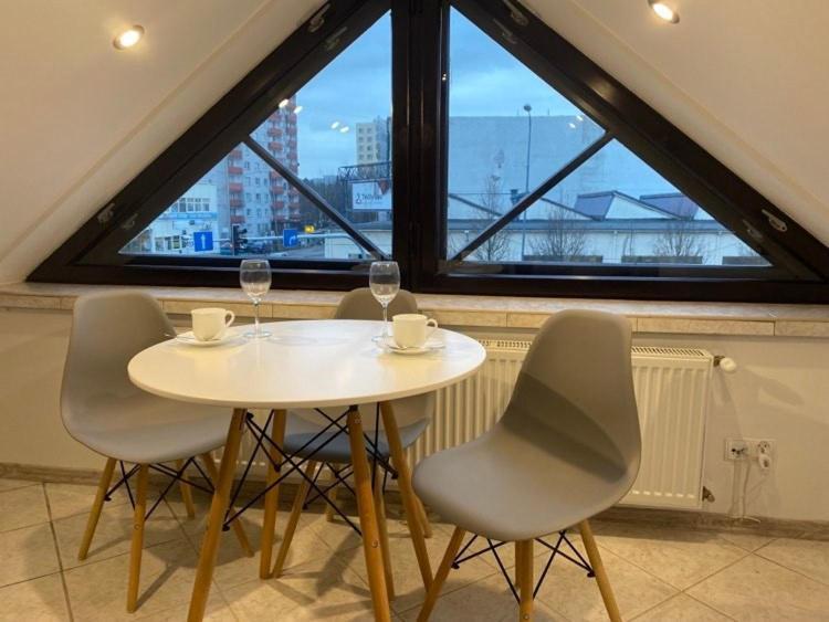 Apartment Pod 12 A *